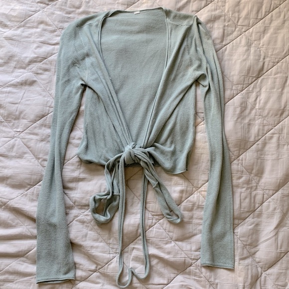 lululemon athletica | Tops | Lululemon Long Sleeve Ballet Wrap Top |  Poshmark